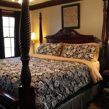 Williamsburg Sampler B & B Екстериор снимка
